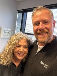 Leslie Nowak's Instagram, Twitter & Facebook