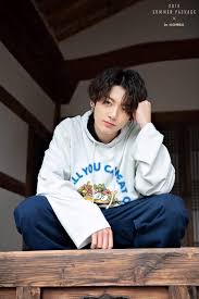 Jungkook dope era i mean look. á´Šá´œÉ´É¢á´‹á´á´á´‹ Ê™á´€êœ±á´‡ Rest On Twitter Bts Jungkook 2019 Summer Package In Korea Preview Ganteng Banget Jungkook Jk ì •êµ­ Bts Twt