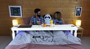 bedchill enjoy your bed with our new connected overbed rolling table table de lit lit meuble tv roulant