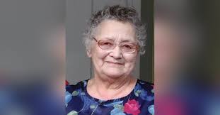 Donna Benedict's Instagram, Twitter & Facebook