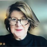 Anne Mccune's Instagram, Twitter & Facebook