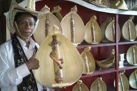 Nada yang dihasilkan berjensi aerofon. Kisah Putra Rote Melestarikan Sasando