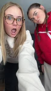 Amelia Parry's Instagram, Twitter & Facebook