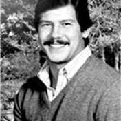 Robert Carden's Instagram, Twitter & Facebook