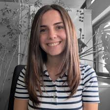 Anamaria-Roberta Hartl (@anamariarp17)