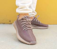 The adidas yeezy boost 350 v2 mono ice, mono mist, and mono clay colorways comprises the exclusive mono pack and the three stripes have officially confirmed its release. Yankeekicks Sneak Peek Adidas Yeezy Boost 350 V2 Mono Mist