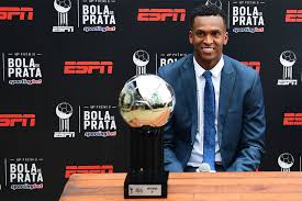 Faça o download da tabela completa já atualizada com a última versão válida a partir de janeiro de 2021. Jo Zera A Bola De Prata E Comanda Time Gremio Corinthians No Premio Gazeta Esportiva
