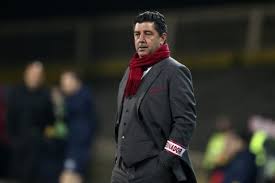 Born 16 april 1970) is a portuguese retired footballer who played as a midfielder. Futebol Rui Vitoria Ja Nao E O Treinador Do Benfica Terra Nova