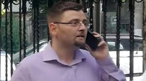 REVIZUIRE LA PARADEALA LUI ARDELEAN