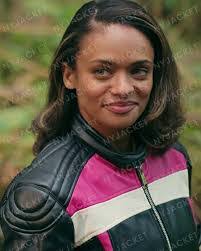Kandyse Mcclure's Instagram, Twitter & Facebook