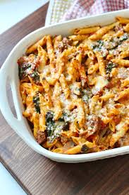 What can i make with ground beef? Cheesy Beef Kale Pasta Bake Milk Honey Nutrition
