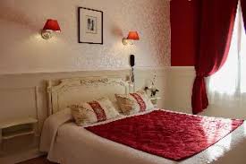 In the heart of paris, above one of paris covered passages, close to the opera garnier, the parisian department stores and the business centre. Best Western Hotel Ronceray Opera Arr 9 Opera St Lazare Parigi Hotelopia