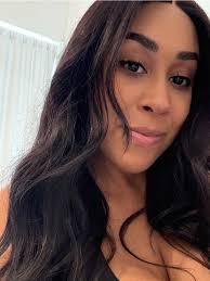 Can you enter the BSB terminal to buy merch without a concert ticket?