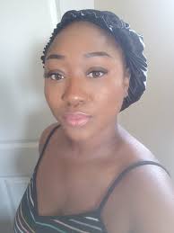 ISO of a makeup artist for prom, i don't ever wear makeup and when i do i  feel uglier but i want something natural and smooth but with a little glam.