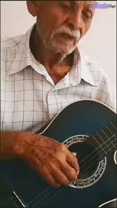 Increíble cover de 'Nuestro Juramento' por maestro de 80 años