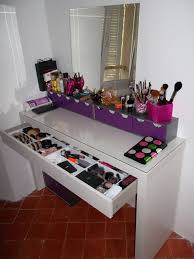 Coiffeuse Moderne Coiffeuses Coiffeuse Moderne Chambre Parentale Avec Coiffeuse