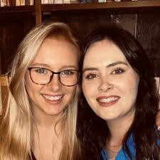 Laura Breen's Instagram, Twitter & Facebook