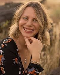 Missy Moss's Instagram, Twitter & Facebook