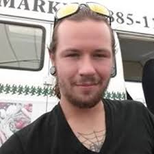 86 Small Lies That Escalated Into “This Is My Life Now”