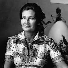 Simone veil began work as a lawyer before successfully passing the national examination to become a magistrate in 1956. Stream N56 Simone Veil By Escapades Rtr Listen Online For Free On Soundcloud