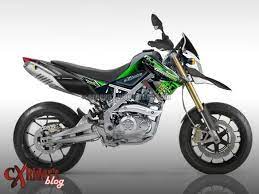 Klx150 bf sangat simpel dan pas untuk dimodifikasi jadi supermoto yang lebih banyak dipakai untuk jalan aspal, ucap iksan. Klx 150 Supermoto