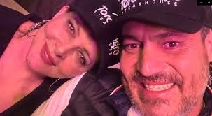 Sônia Lima comemora quatro anos de namoro, se declara e mostra presente