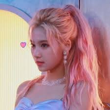 Pin By We Are One Idols On K Pop Only Pink Hair Kpop Girl Groups Kpop Girls