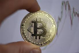 Đồng Bitcoin gảm giá xuống mức thấp nhất từ cuối năm 2020 | Vietnam+  (VietnamPlus)