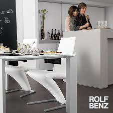 Ausgezeichneten sitzkomfort und markantes design, das den kompakten stuhl wie eine skulptur wirken lässt. Stuhl 7800 Von Rolf Benz Drifte Wohnform