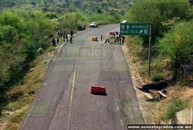 Autopistas michoacan generates $1.5m in revenue per employee. Localizan Dos Cadaveres Maniatados En Carretera De Arteaga Michoacan Noventa Grados Noticias De Mexico Y El Mundo