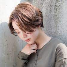 ショート編 硬い髪質を活かす方法とは 剛毛さんにおすすめの髪型 4meee 硬い髪 美髪 髪型