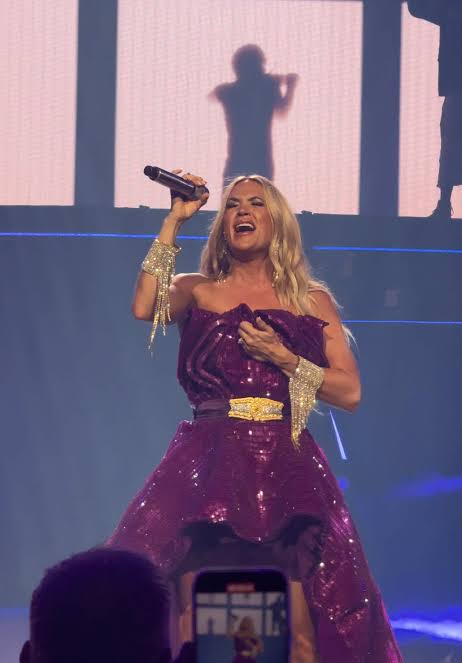 Carrie Underwood Live Performance in Las Vegas | How Great Thou Art