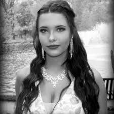 Rubie Red Photography