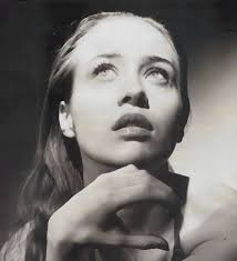 Look What They Ve Done To My Song Ma Lyrics Fiona Apple Is Such A Great Song Writer And Her Voice Is So Beautiful Do Yourself A Huge Favor And Listen To Her Stuff Portrait Music Artists Musician