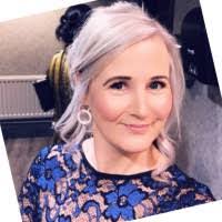 Vicki Waterhouse's Instagram, Twitter & Facebook