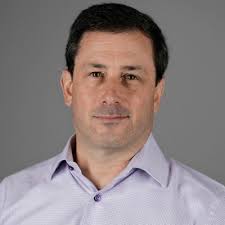 I love to travel. I hate the planning. So when my oldest asked to go to  Paris, I said: “Great. You plan it.” And she did. → A hotel that was  perfect.