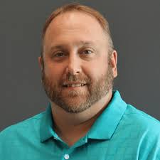 Travis Rath's Instagram, Twitter & Facebook