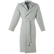 Pour ce peignoir en pur coton en nid d'abeille est un type de tissu qui lui permet de sécher très rapidement. Peignoir Homme Uni Coton Biologique Envol En Nid D Abeille Lichen Carre Blanc