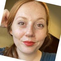 Kirsten Pierce's Instagram, Twitter & Facebook