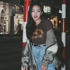 Ông là nhà thơ, nhà văn, và là nhà hoạt động chính trị thời cận đại trong lịch sử việt nam TrÆ°á»›c Khi Ä'á»•i Mau Toc Chau Bui Ä'a Tá»«ng Trung Thanh Vá»›i Toc Ä'en NhÆ° Tháº¿ Nay Viá»‡t Nam Má»›i