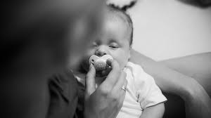 The timing of your baby's very first bath has changed over the last few years. When To Give Your Baby S First Bath And How Often To Bathe Him