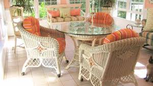 Decorating Ideas For A Florida Room Wicker Table Wicker Headboard Wicker Chair Cushions