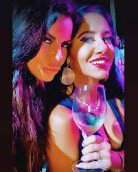 Roxanne Hoover Hairstylist