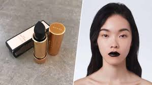 We Wore Gucci's New Black Lipstick To A Korean BBQ, Here's What Happened