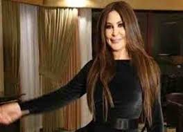 صور الفنانة اليسا 2021 المغنية اللبنانية المشهورة النجمة إليسا ولدت عام 1971 وبالتحديد فى يوم 27 أكتوبر فى البقاع في لبنان من أم سورية وأب لبنانى شاعر يدعى زكريا خوري الذي كان مثلها الأعلى حيث درست العلوم السياسية في الجامعة اللبنانية واشتهرت مؤخرا فهي من. Ø¯ÙŠØ§Ù†Ø© Ø¥Ù„ÙŠØ³Ø§ ÙƒÙ†Ø¬ ÙƒÙˆÙ†Ø¬