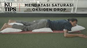 Cara mengatasi sesak nafas secara alami ini dilakukan agar saluran udara menjadi lebih rileks. Proning Position Bantu Atasi Sesak Napas Covid 19 Video Cek Di Sini