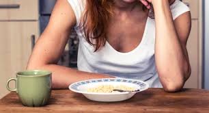 « l'augmentation de la production de mucus et la prise de certains médicaments entraînent une perte d'appétit. Perte D Appetit Symptomes Et Causes D Un Manque D Appetence