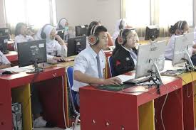 Diterima di sma unggulan dalam dan luar negeri. 10 Sma Negeri Dan Swasta Terbaik Yogyakarta Di Peringkat Un 2019 Halaman All Kompas Com