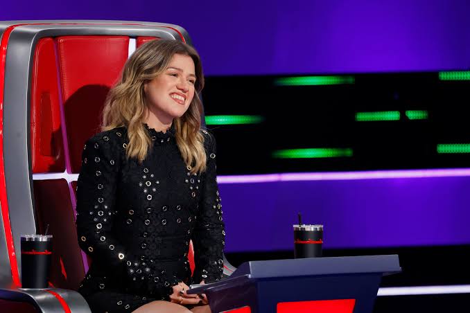 Why Kelly Clarkson Was Moved to Tears on The Voice Season 29