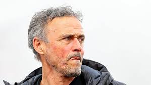 ‘Teria sido um absurdo’: Luis Enrique responde sobre atuação do PSG no mercado